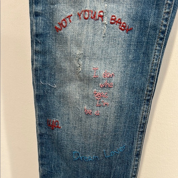 Supertrash embroidered Y2K message Blue Skinny Jeans women’s 30 nwot - Picture 5 of 7
